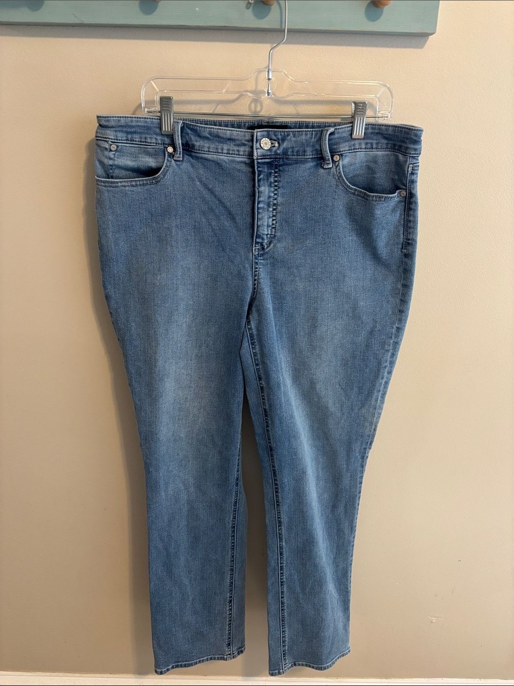 TALBOTS Jeans Womens Size 16 Straight Leg Medium Blue Denim Stretch Flawless